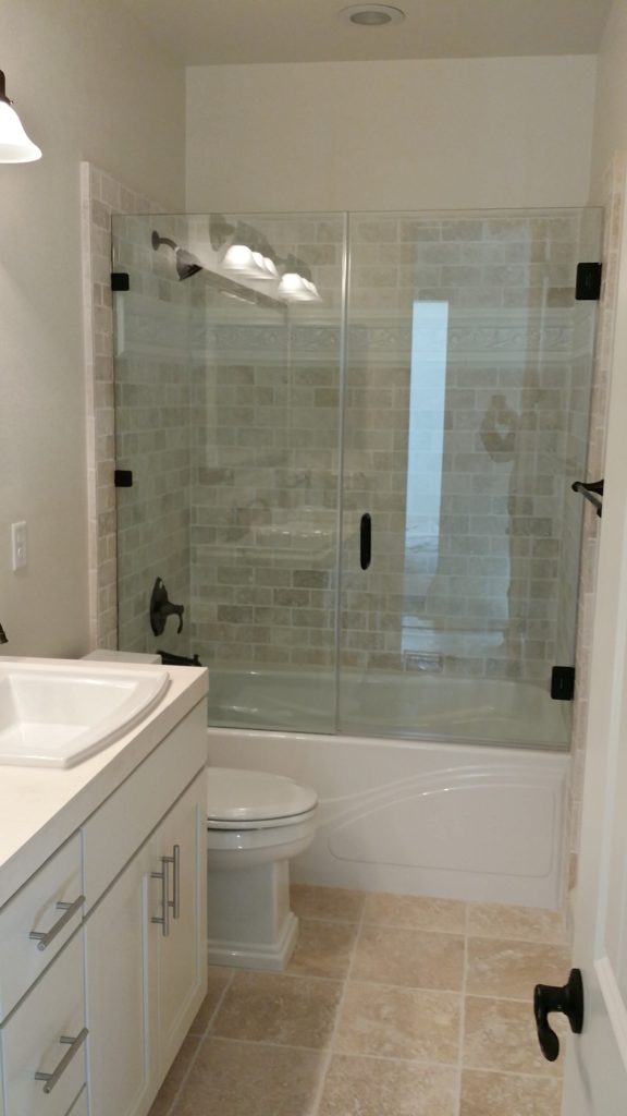 Frameless Glass Bathtub Enclosure